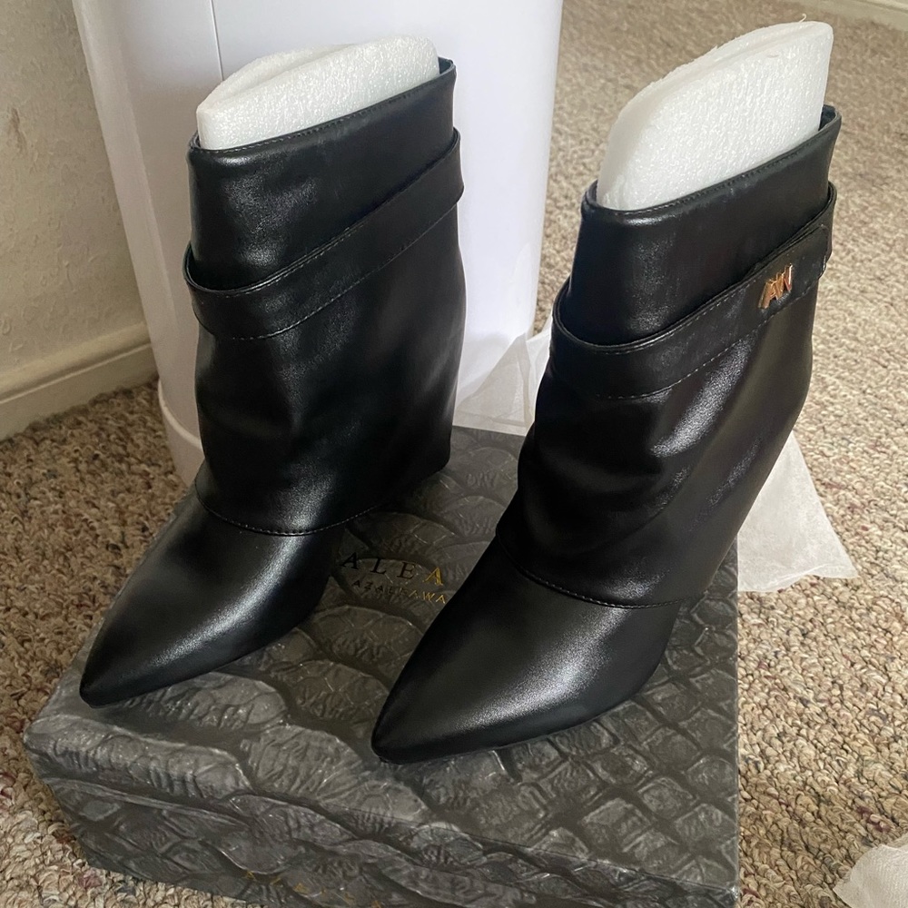 Women boots